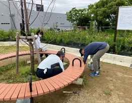 フォレストモール八尾近隣公園